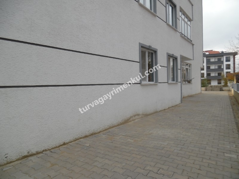 DEĞİRMENKÖYDE SATILIK GİRİŞ KAT 3+1 DAİRE 