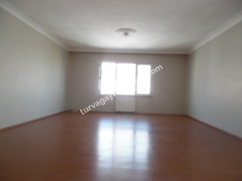 ÇORLUDA KİRALIK 4+1 DAİRE 