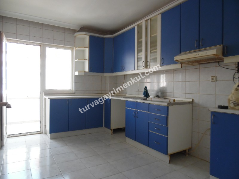 ÇORLUDA KİRALIK 4+1 DAİRE 