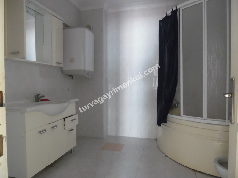 ÇORLUDA KİRALIK 4+1 DAİRE 