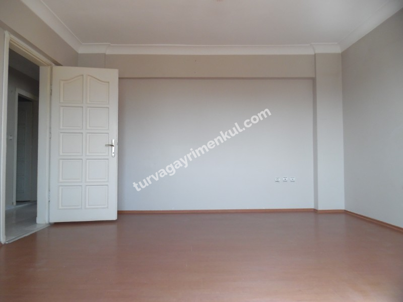 ÇORLUDA KİRALIK 4+1 DAİRE 