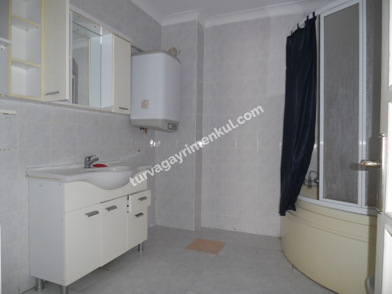 ÇORLUDA KİRALIK 4+1 DAİRE 