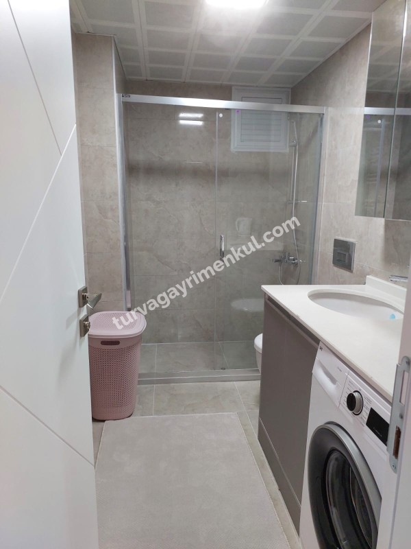 ÇORLUDA RESMİ KURUMLARA YAKIN SİTE İÇİ 1+1 EŞYALI DAİRE 