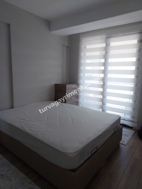 ÇORLUDA RESMİ KURUMLARA YAKIN SİTE İÇİ 1+1 EŞYALI DAİRE 