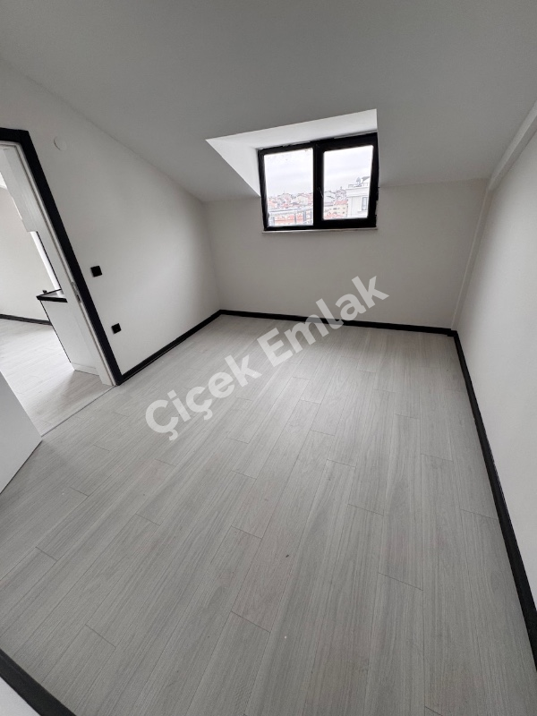Senna Park Sitesi'nde 4+1 Manzaralı Sıfır Dubleks – Yeşilpınar Eyüpsultan