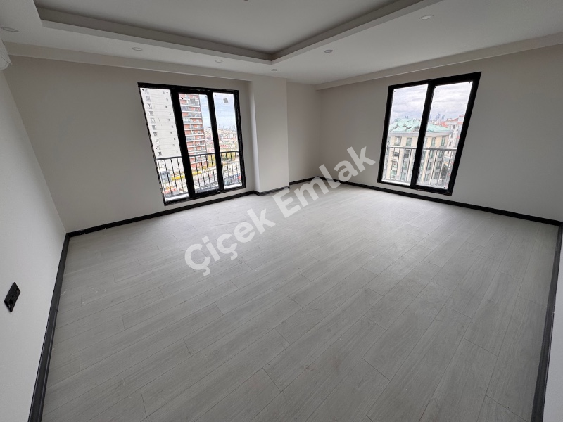 Eyüpsultan Senna Park'ta 2+1 Sıfır Satılık Daire – Ön Cephe, Ebeveyn Banyolu