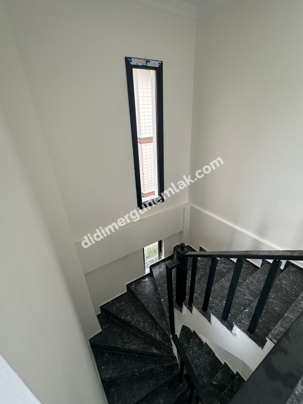 DİDİM ERGÜN EMLAKTAN SATILIK HİSAR MH. 3+1 DENİZ MANZARALI VİLLA