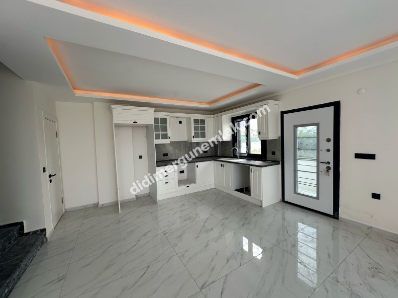 DİDİM ERGÜN EMLAKTAN SATILIK HİSAR MH. 3+1 DENİZ MANZARALI VİLLA