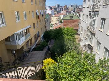 ALTINTEPE'DE KELEPİR FİYATA FIRSAT 2+1 SATILIK DAİRE