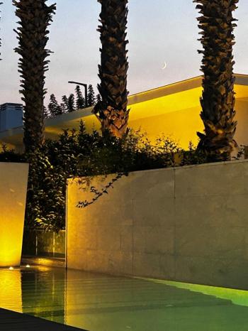 Çeşme Mamurbaba’da 5+1 Havuzlu Müstakil Satılık Villa