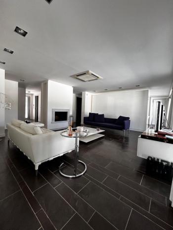 Çeşme Mamurbaba’da 5+1 Havuzlu Müstakil Satılık Villa