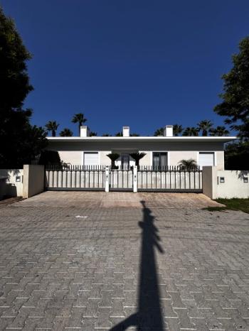 Çeşme Mamurbaba’da 5+1 Havuzlu Müstakil Satılık Villa