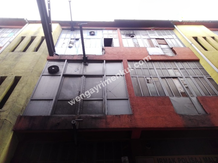 Bayrampaşa Özdericiler Sanayi Sitesi E Blok’ta 60 m² asma katlı imalathane