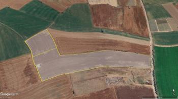 Güvenay - Çorum İskilip Yolu Çanakçı Köyü Mevkii 33 Dönüm Satılık Tarla 