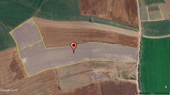 Güvenay - Çorum İskilip Yolu Çanakçı Köyü Mevkii 33 Dönüm Satılık Tarla 