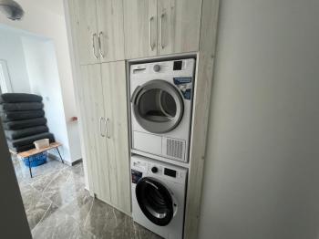 KIBRIS LEFKOŞA GÖNYELİ'DE ACİL SATILIK FUL EŞYALI+GARAJDAKİ ARABA DAHİL  İKİZ DUBLEX EV