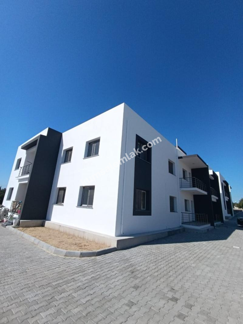 KIBRIS LEFKOŞA ALAYKÖY BÖLGESİNDE YENİ SIFIR SATILIK 1+1 DAİRELER 