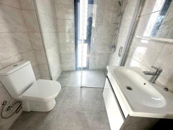 Girne Merkez Ebeveyn Banyolu Eşyalı Kiralık 3+1 Daire
