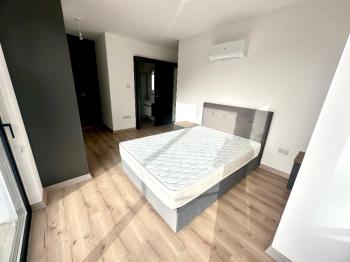 Girne Merkez Ebeveyn Banyolu Eşyalı Kiralık 3+1 Daire