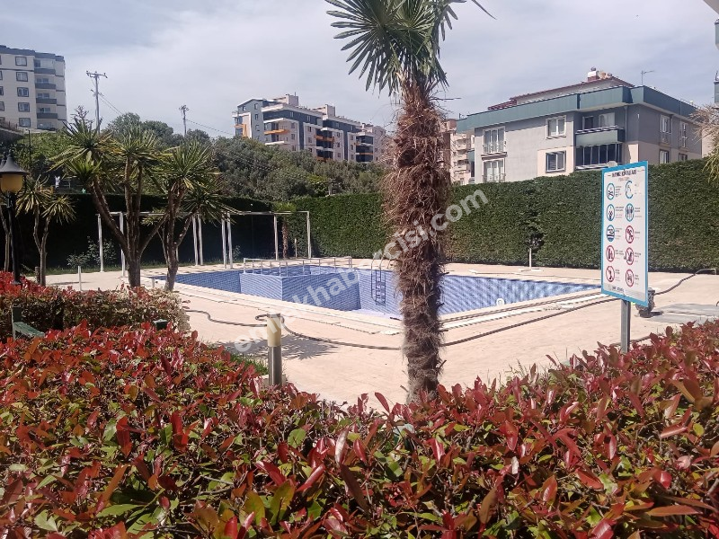 EMLAK HABERCİSİ 'NDEN MUDANYA HALİTPAŞA'DA KAT MÜLKİYETLİ SİTEİÇİ 145M2 NET 3+1 DAİRE