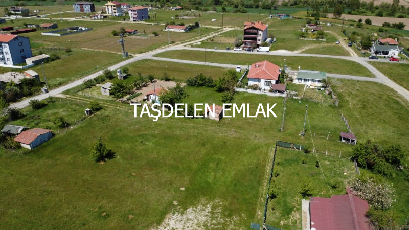 YERLEŞİM İÇERİSİNDE ÇİFT DAİRELİK İMARLI ARSA