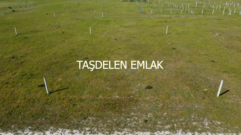BÜYÜK YONCALI MAHALLESİN DE ANAYOLA YAKIN  ARSA