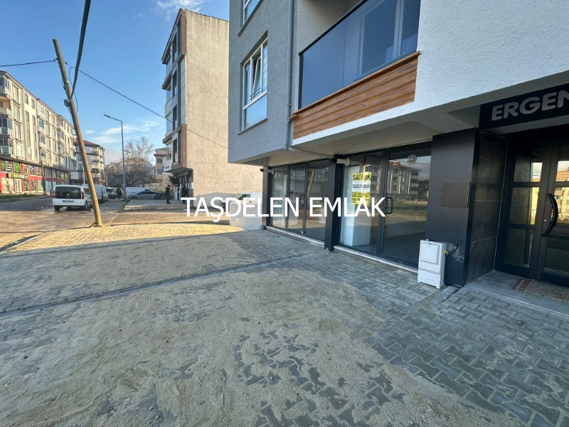 YEĞEN CADDESİNDE KİRALIK İŞYERİ