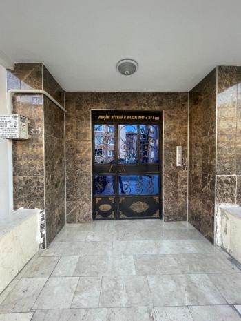AFYON ÜÇOK EMLAKTAN SELÇUKLU MAH KİRALIK 3+1 TEMİZ BAKIMLI DAİRE