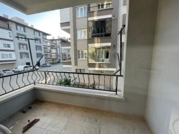 AFYON ÜÇOK EMLAKTAN SELÇUKLU MAH KİRALIK 3+1 TEMİZ BAKIMLI DAİRE
