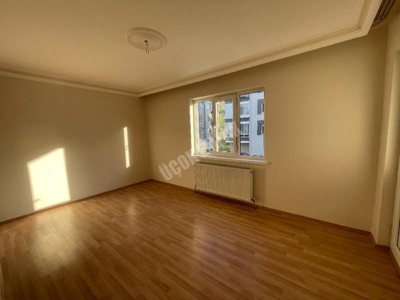 AFYON ÜÇOK EMLAKTAN SELÇUKLU MAH KİRALIK 3+1 TEMİZ BAKIMLI DAİRE