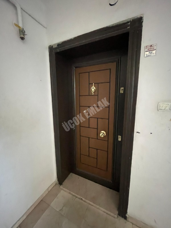 AFYON ÜÇOK EMLAKTAN SELÇUKLU MAH KİRALIK 3+1 TEMİZ BAKIMLI DAİRE