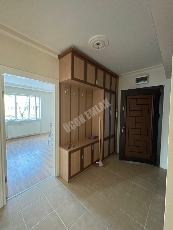 AFYON ÜÇOK EMLAKTAN SELÇUKLU MAH KİRALIK 3+1 TEMİZ BAKIMLI DAİRE