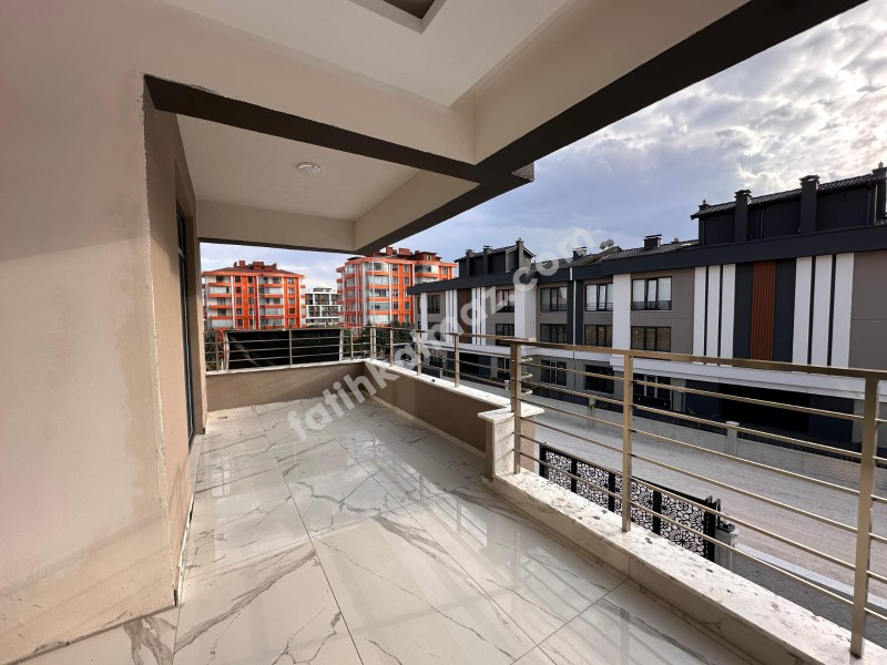 Konya / Selçuklu / Satılık Daire S. Eyyubi Mah. Mete Konakları Yanı 3+1