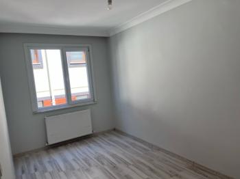 WEN'DEN SANCAKTEPE FATİH MAH. GENÇ BİNADA SATILIK 2+1 DAİRE