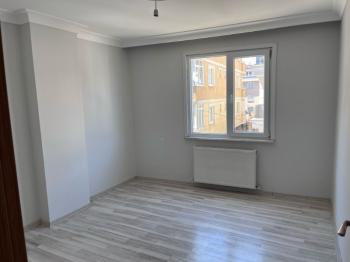 WEN'DEN SANCAKTEPE FATİH MAH. GENÇ BİNADA SATILIK 2+1 DAİRE