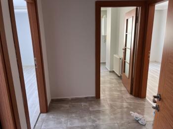 WEN'DEN SANCAKTEPE FATİH MAH. GENÇ BİNADA SATILIK 2+1 DAİRE