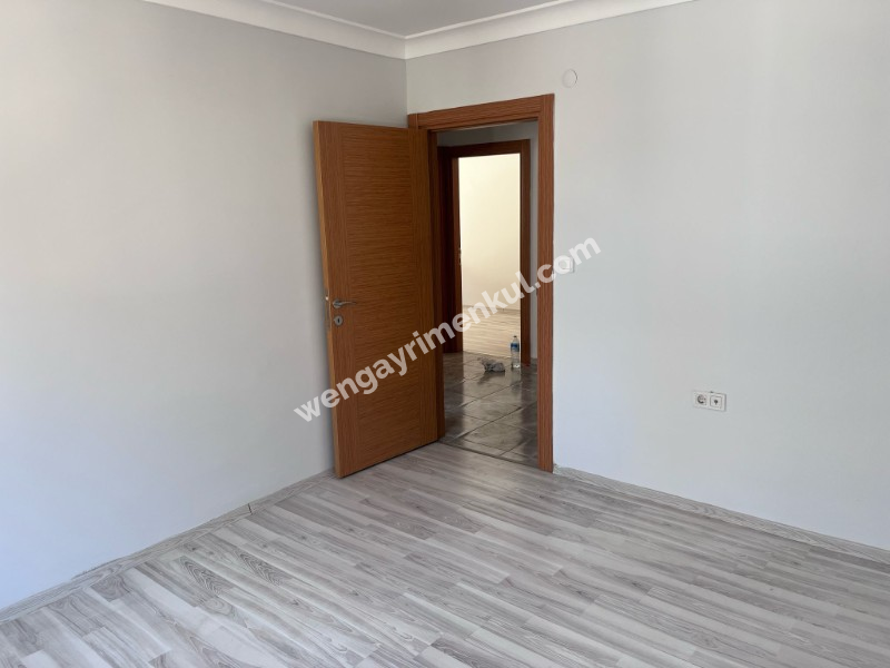 WEN'DEN SANCAKTEPE FATİH MAH. GENÇ BİNADA SATILIK 2+1 DAİRE