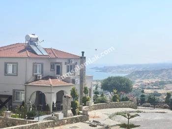 GİRNE / ALAGADİ BÖLGESİNDE GENİŞ BAHÇE İÇERİSİNDE KÖŞE ÜZERİNDE MÜSTAKİL EV 4+1