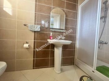 GİRNE / ALAGADİ BÖLGESİNDE GENİŞ BAHÇE İÇERİSİNDE KÖŞE ÜZERİNDE MÜSTAKİL EV 4+1