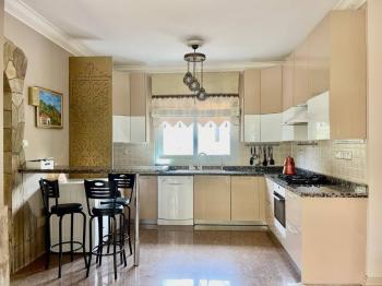 Kıbrıs Laptada 3+1 Deniz ve Dağ Manzaralı Villa 