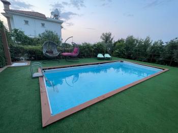 Kıbrıs Laptada 3+1 Deniz ve Dağ Manzaralı Villa 