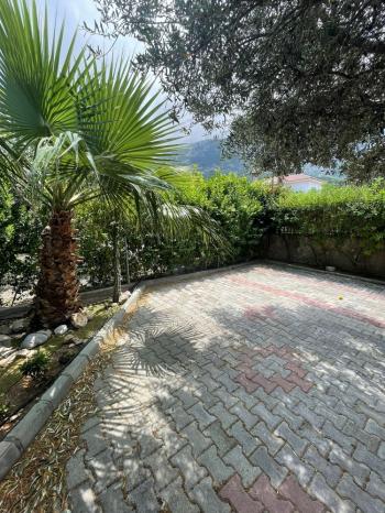 Kıbrıs Laptada 3+1 Deniz ve Dağ Manzaralı Villa 