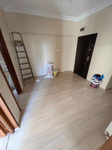 Binevler’de Metroya 5 Dakika | 4. Kat | 2+1 Balkonlu Kiralık Daire – 65 m²