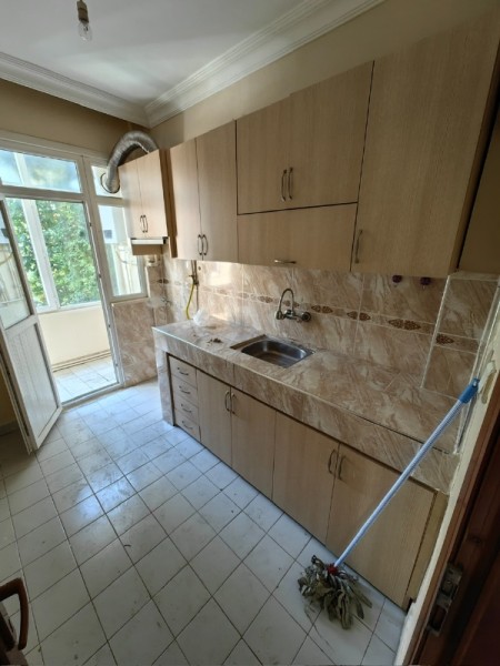 Binevler’de Metroya 5 Dakika | 4. Kat | 2+1 Balkonlu Kiralık Daire – 65 m²