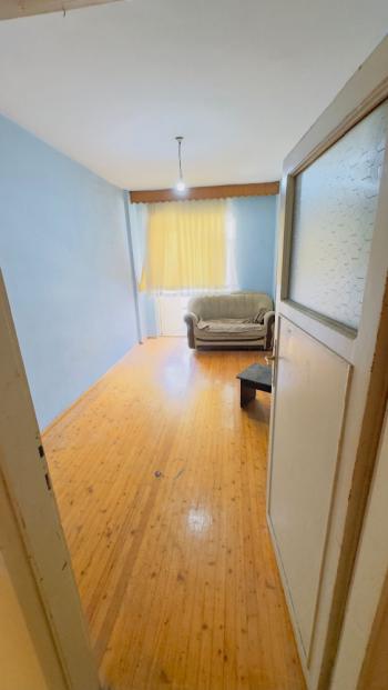 Güvenay - Çorum Kale Mahallesi – Uğur Mumcu Caddesi Üzeri 3+1 Ara Kat Daire