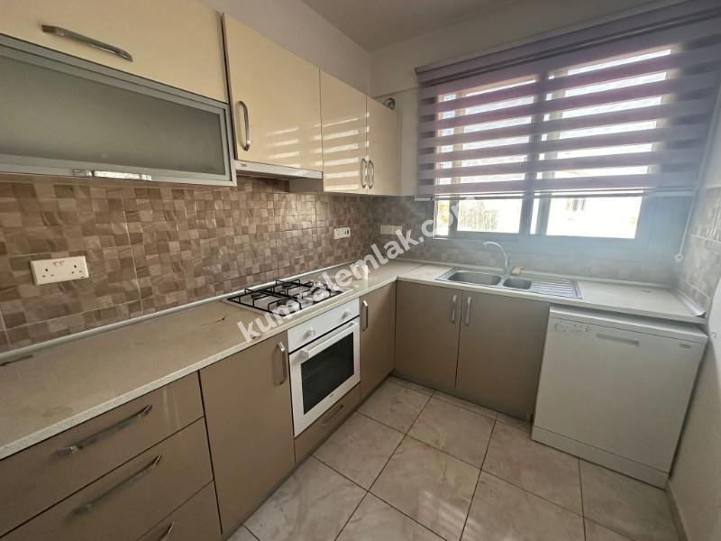 LEFKOŞA GÖNYELİ BÖLGESİNDE KİRALIK 2+1 DAİRE 