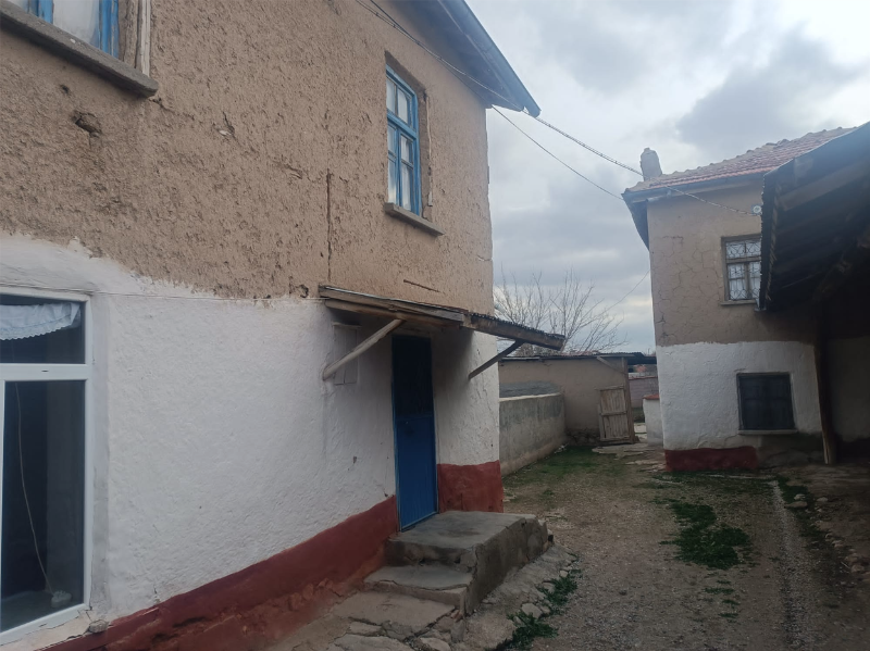 KONYA İÇERİCUMRA MÜSTAKİL EV TAPU SAHİBİ PERTA EMLAK ÜMİT TAHMAZ