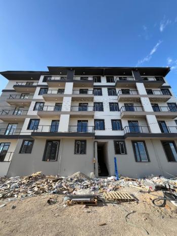 AFYON ÜÇOK EMLAKTAN ERENLERDE SATILIK SIFIR 2+1 EŞYALI ARAKAT DAİRE