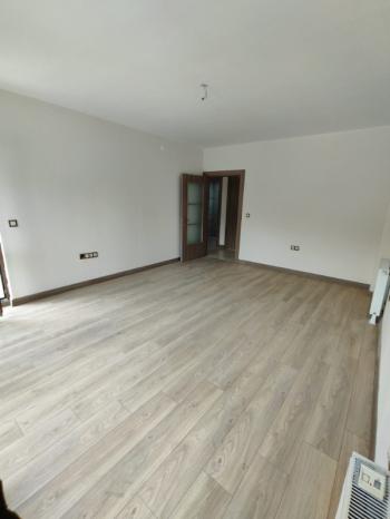 AFYON ÜÇOK EMLAKTAN SADIKBEY TOKİ KİRALIK 3+1 TEMİZ BAKIMLI DAİRE