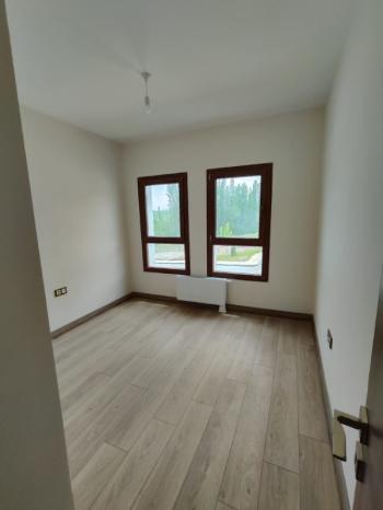 AFYON ÜÇOK EMLAKTAN SADIKBEY TOKİ KİRALIK 3+1 TEMİZ BAKIMLI DAİRE